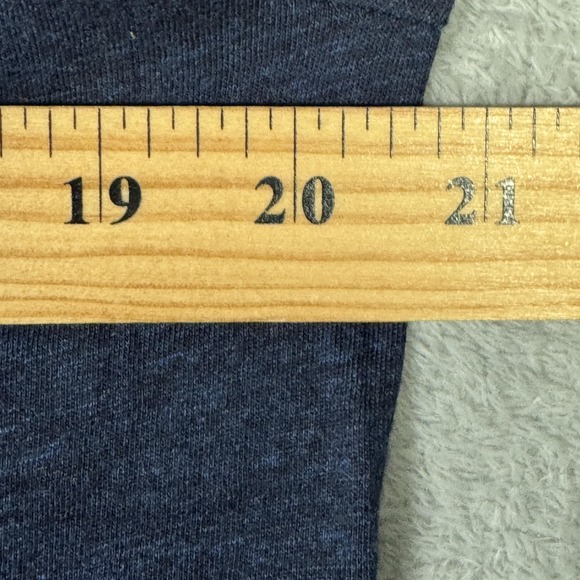 Polo Ralph Lauren Shirt Mens Medium Navy Blue V-Neck 100% Cotton Pony Logo Tee - Picture 5 of 8